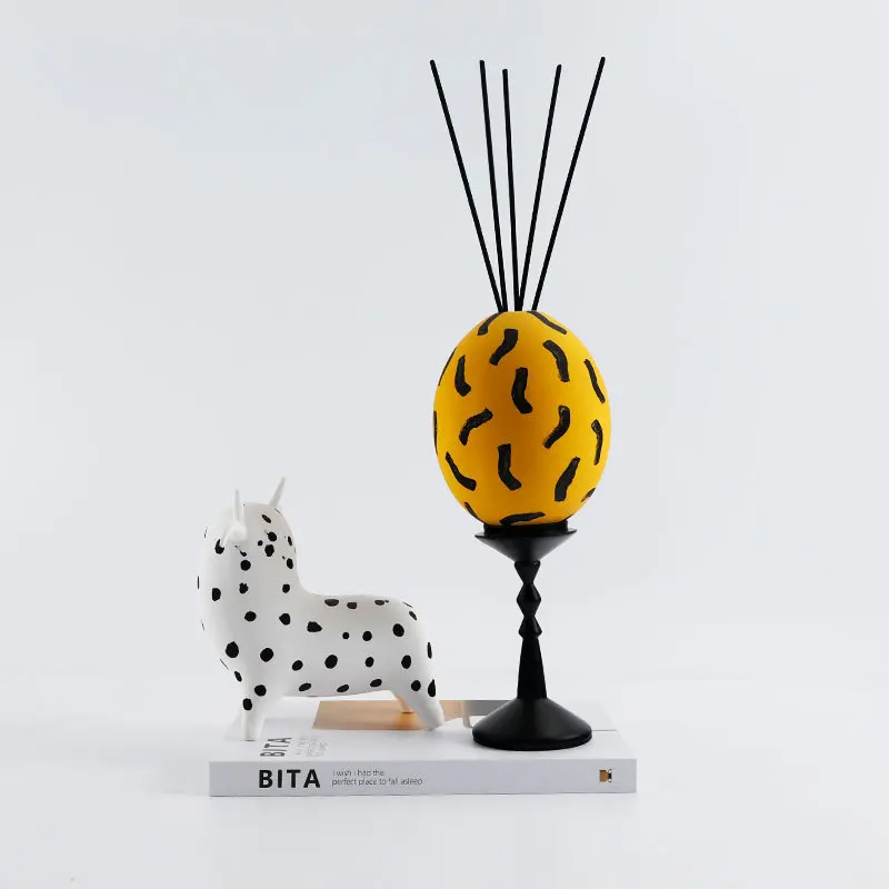 Simple White Ceramics Eggshell - In Home Fragrance Products 评论和价格